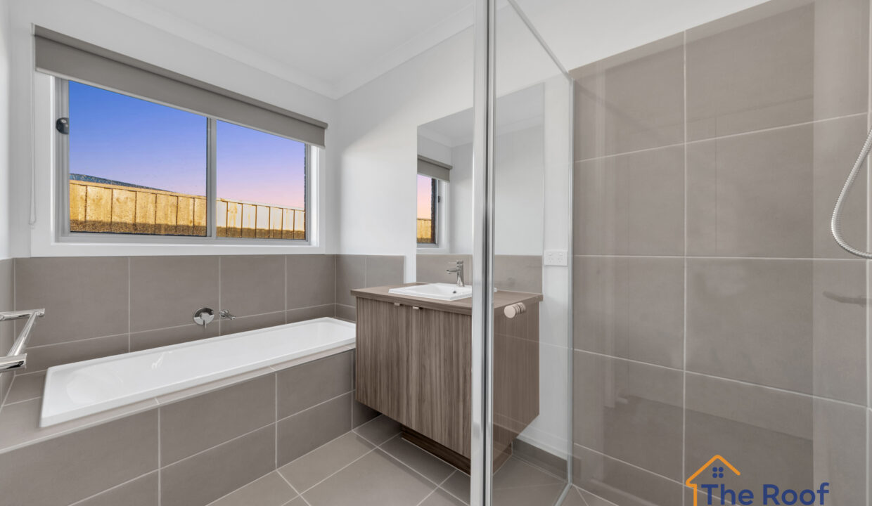 162155284__1756977742-109355-OSMEDIA-6