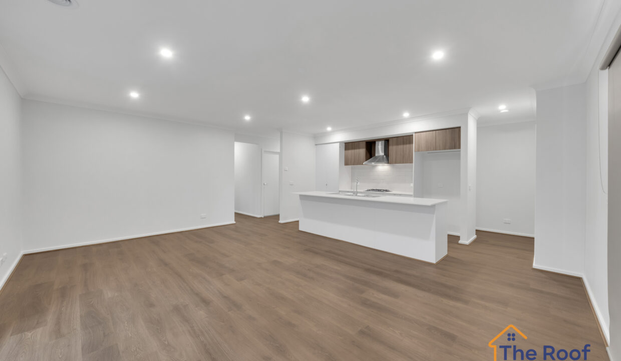 162155300__1756977758-109802-OSMEDIA-10