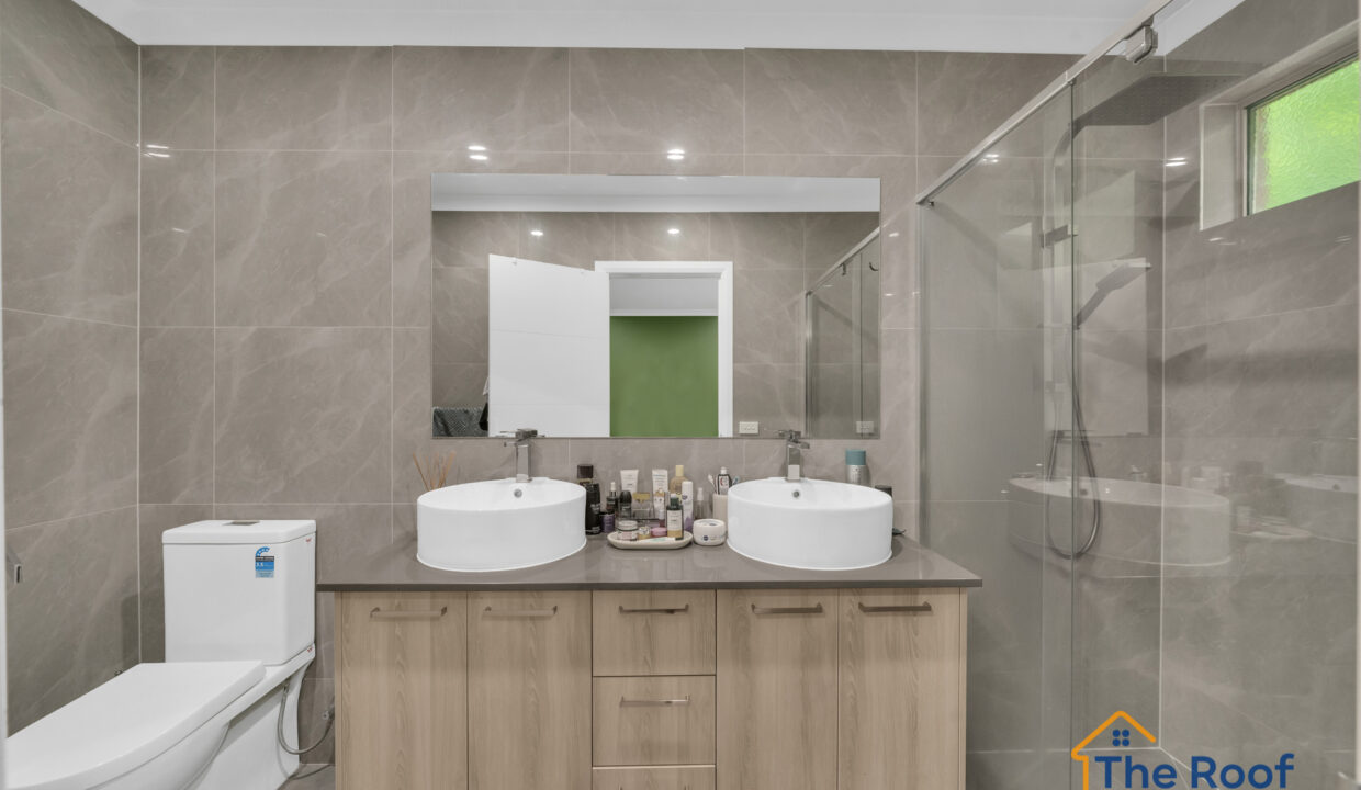 175490454__1763450953-103399-OSMEDIA-4